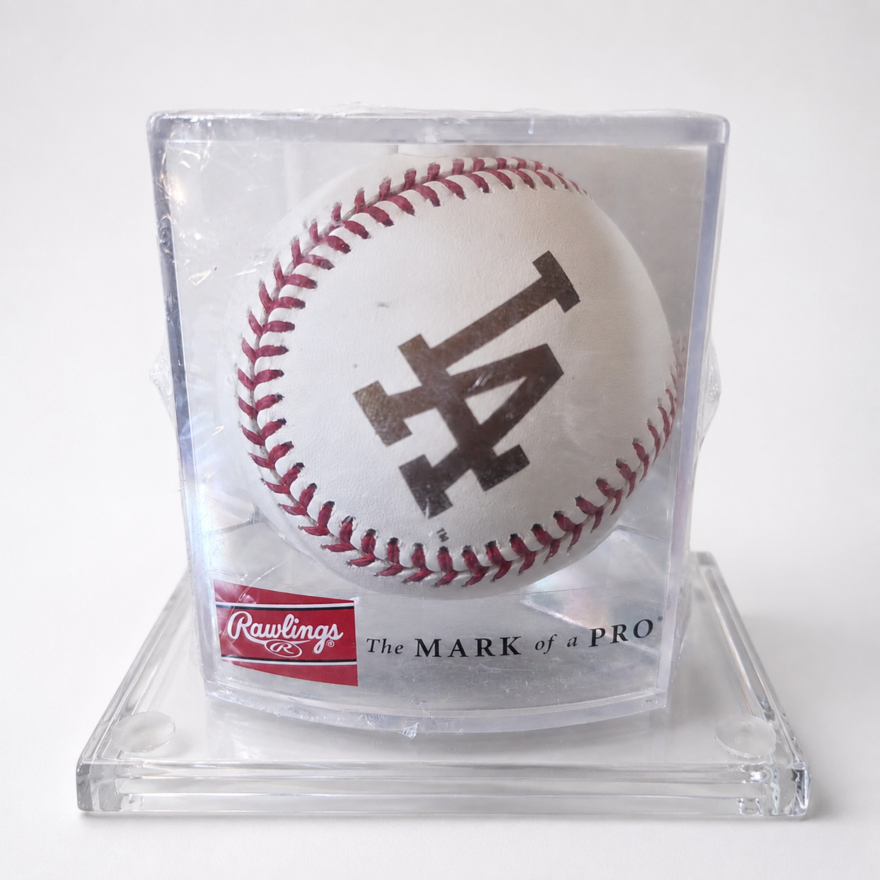 Rawlings LA Dodgers 2020 World Series Champions Baseball with Display Cube